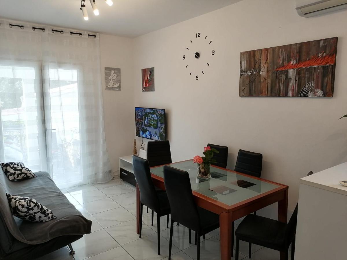 Apartment Lavanda Nova Ražanj Dış mekan fotoğraf
